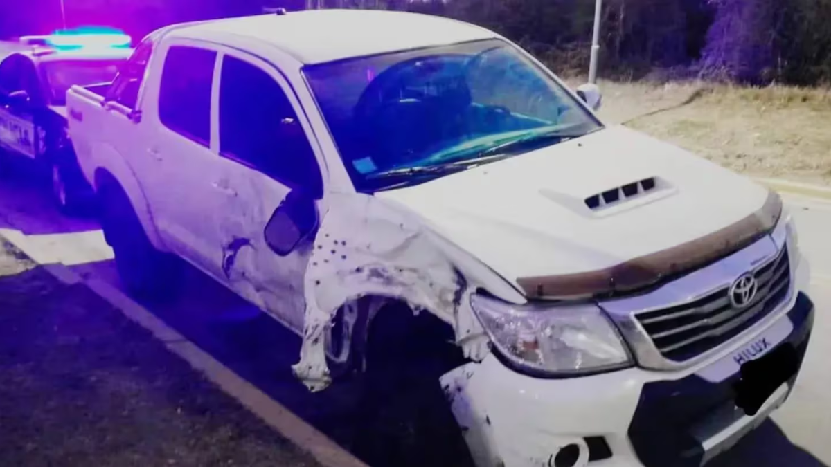Un joven de 17 años murió al chocar su moto mientras huía de la policía en Córdoba.