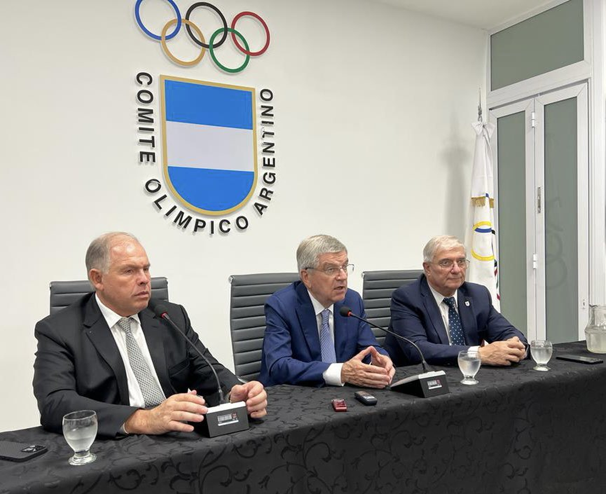 Conferencia de prensa de Thomas Bach, acompañado por Gerardo Werthein y Mario Moccia. Conferencia de prensa de Thomas Bach, acompañado por Gerardo Werthein y Mario Moccia.