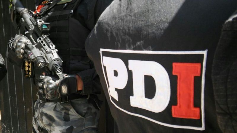 Rosario: dos hombres le dispararon desde un auto a un policía de la PDI y lo asesinaron