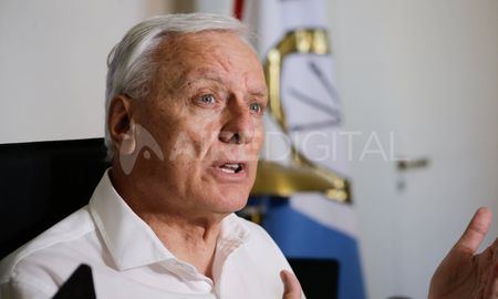 El ministro Parola enfrenta rumores de renuncia a pesar de que la provincia viene logrando resultados positivos en la lucha contra el covid. El ministro Parola enfrenta rumores de renuncia a pesar de que la provincia viene logrando resultados positivos en la lucha contra el covid.