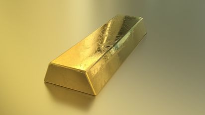 ¿Cómo invertir en oro desde Argentina con bajas comisiones?