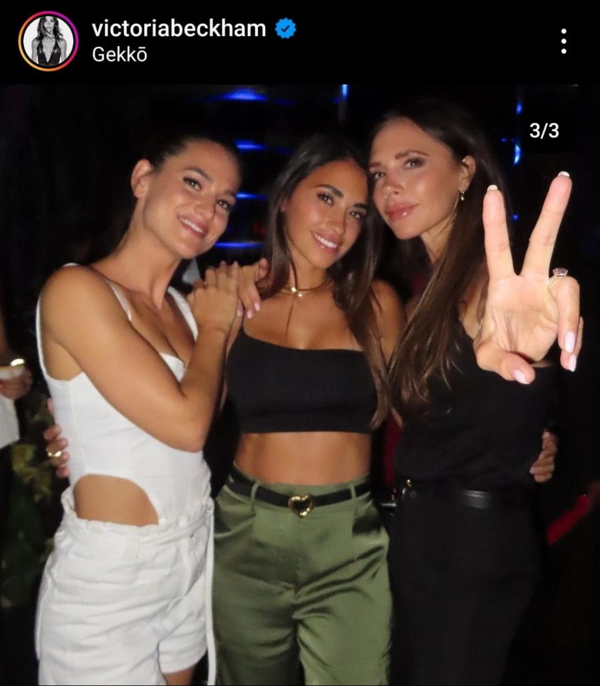 Antonella Roccuzzo junto a sus amigas Victoria Beckham y Elena Galera. Antonella Roccuzzo junto a sus amigas Victoria Beckham y Elena Galera.