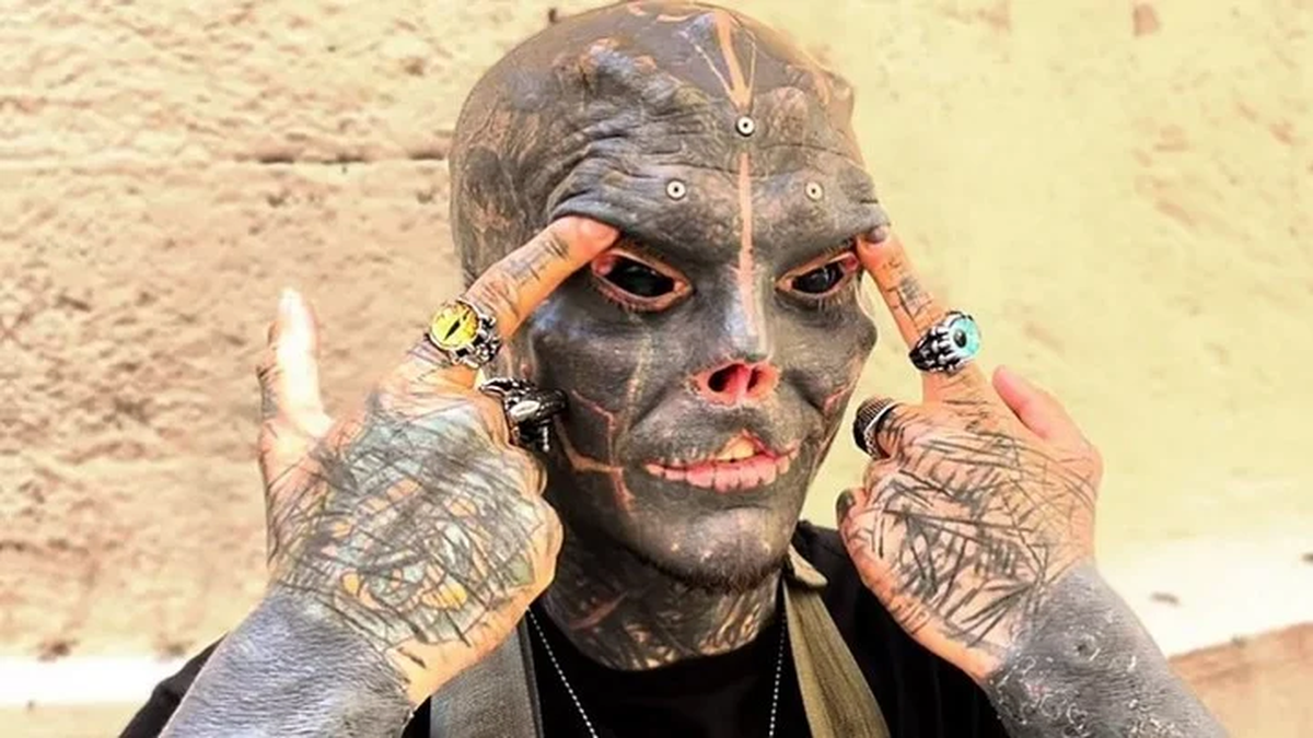 The Black Alien lleva siete años en proceso de transformación y asegura que solo ha llegado al 41% de su “evolución” (Instagram).