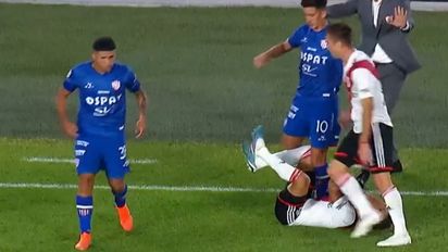 La absurda expulsión de Imanol Machuca que dejó a Unión con un jugador menos ante River