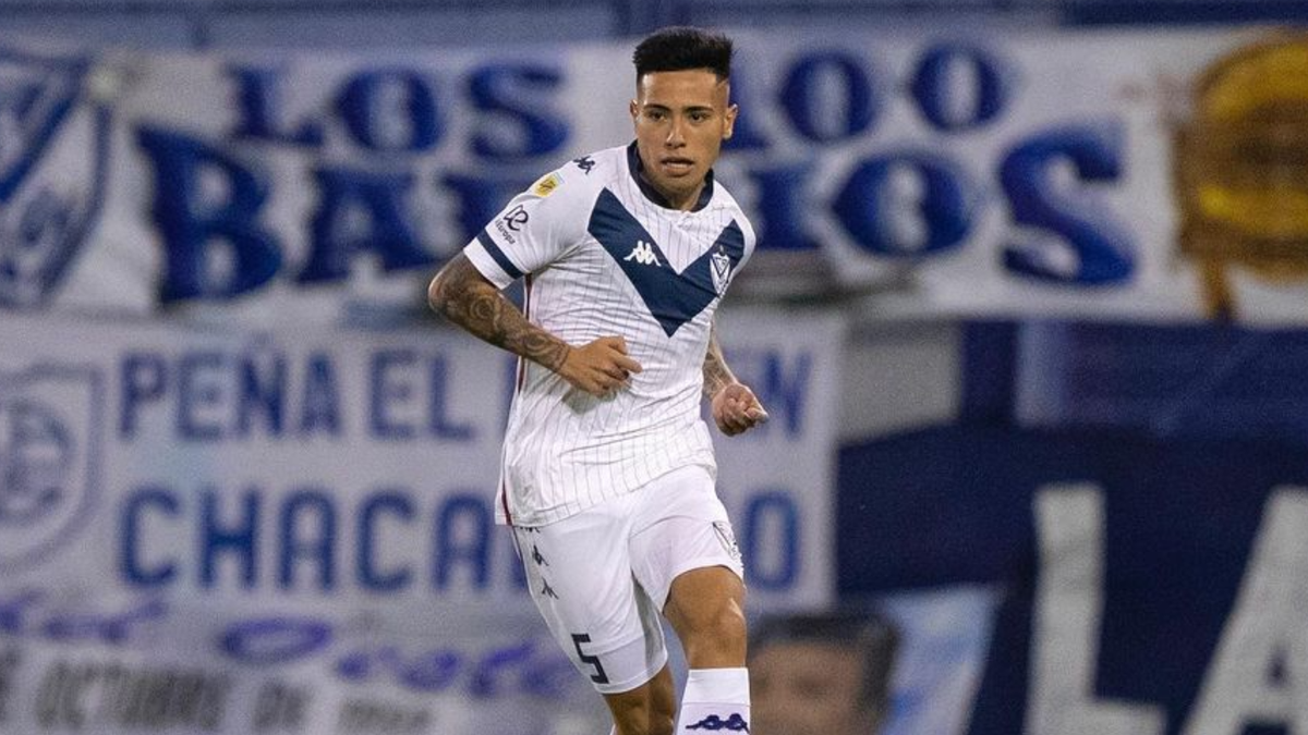 Francisco Ortega, oriundo de Santa Rosa de Calchines, actualmente juega en Vélez. Francisco Ortega, oriundo de Santa Rosa de Calchines, actualmente juega en Vélez.