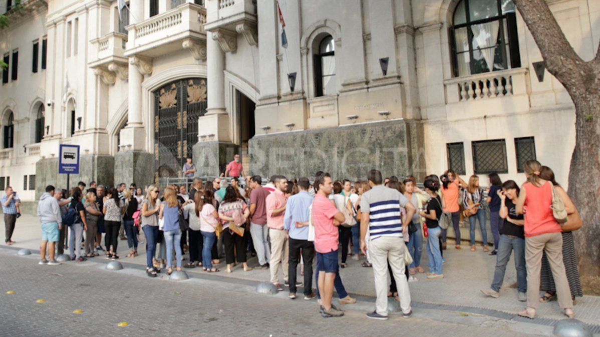 Alrededor de cien personas estuvieron presentes mientras se desarrollaba la audiencia de medidas cautelares.