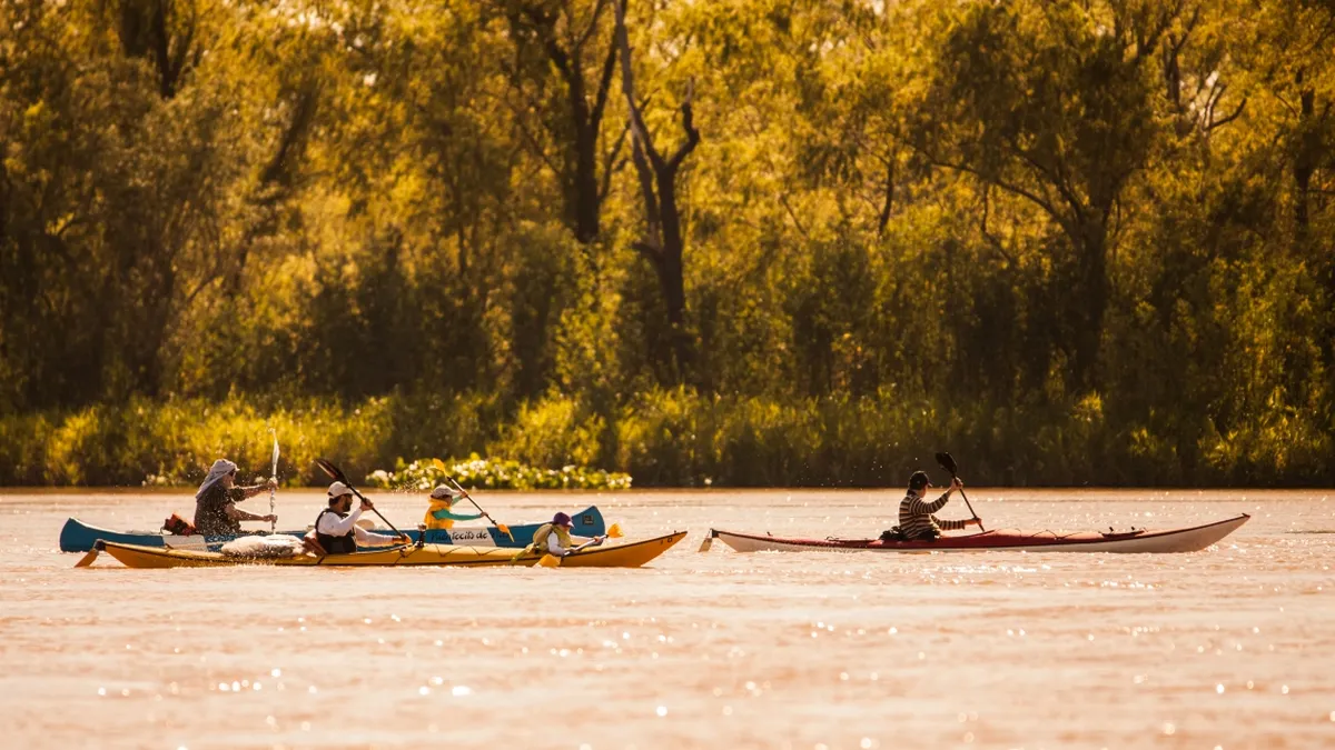 Una de las principales actividades que se realizan, acompañado de los deportes náuticos, es la pesca deportiva en el río Paraná.