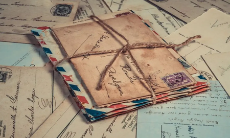 Una carta enviada por un soldado británico en la II Guerra Mundial es entregada a su familia más de 77 años después Una carta enviada por un soldado británico en la II Guerra Mundial es entregada a su familia más de 77 años después