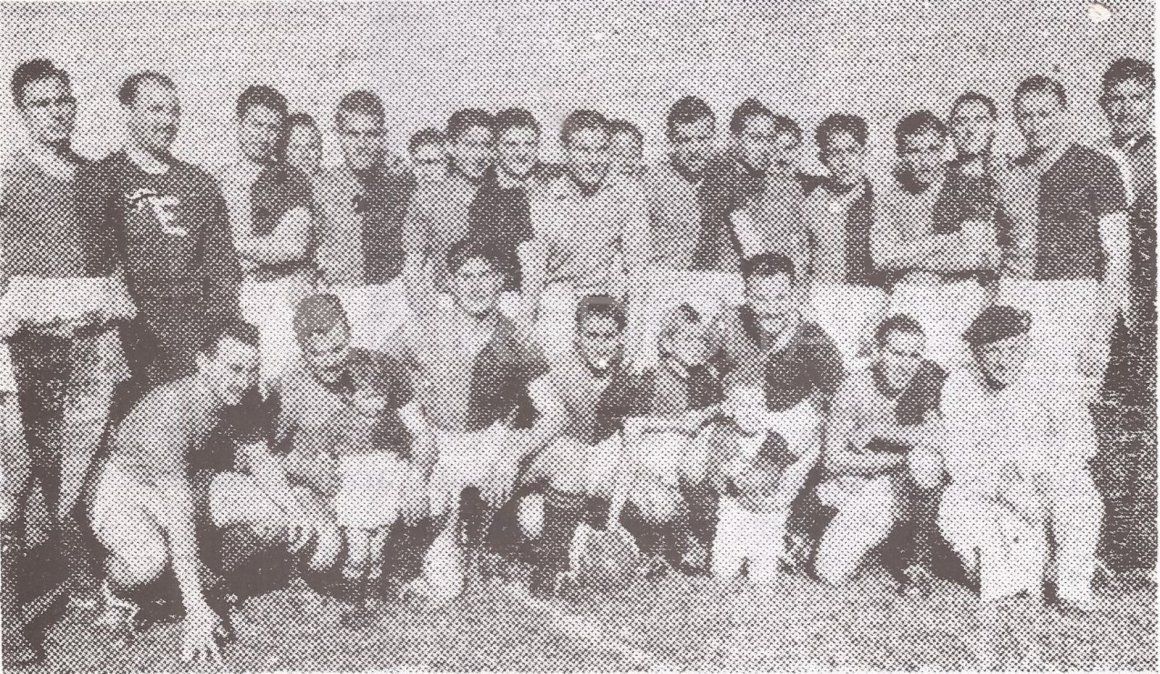 El plantel completo de Colón posa el día de la inauguración del Estadio Brigadier López. 9 de julio de 1946. El plantel completo de Colón posa el día de la inauguración del Estadio Brigadier López. 9 de julio de 1946.