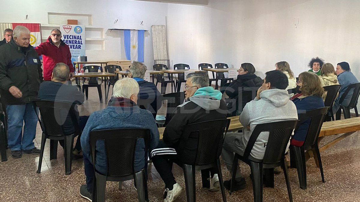 Vecinos y vecinas de la zona se reunieron en asamblea ante la preocupación por los reiterados hechos de inseguridad sucedidos en los últimos días.