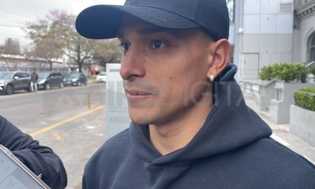El volante proveniente de Talleres, llegó a la ciudad de Santa Fe y se sometió a la revisión médica. El volante proveniente de Talleres, llegó a la ciudad de Santa Fe y se sometió a la revisión médica.