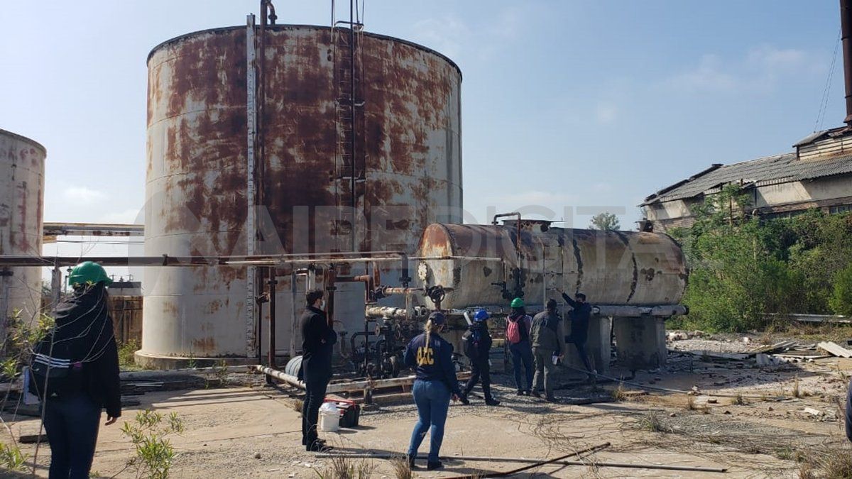 Patricio Serjal dispuso no continuar una investigación a la Petroquímica Bermúdez por contaminación. Patricio Serjal dispuso no continuar una investigación a la Petroquímica Bermúdez por contaminación.