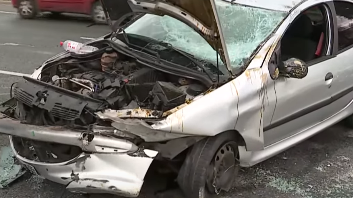 Fuerte vuelvo de un auto en la General Paz: una mujer resultó herida