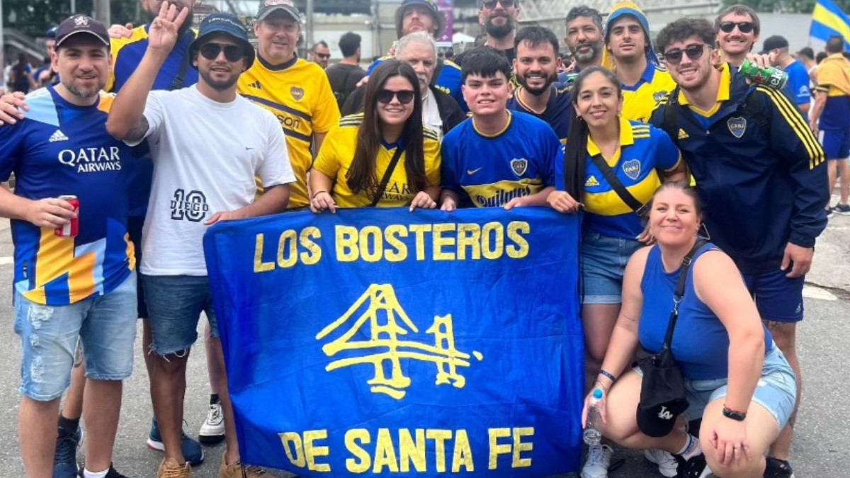 Los hinchas de Boca en Brasil integran la peña Osvaldo Potente "Los Bosteros de Santa Fe". Los hinchas de Boca en Brasil integran la peña Osvaldo Potente "Los Bosteros de Santa Fe".