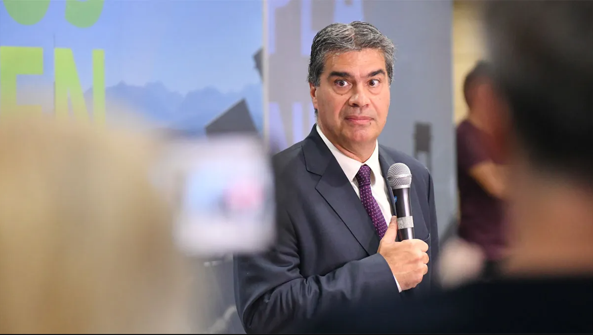 El gobernador de Chaco dijo que su paso por la función pública es una etapa cumplida.