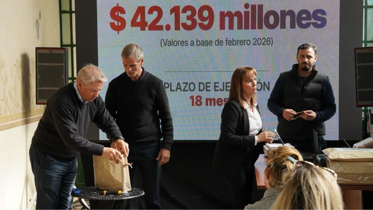El proyecto contempla el ensanche de la calzada, que pasará de 6,50 a 7,30 metros. El proyecto contempla el ensanche de la calzada, que pasará de 6,50 a 7,30 metros.