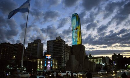 El emocionante video que fue desplegado en el Monumento a la Bandera en Rosario. El emocionante video que fue desplegado en el Monumento a la Bandera en Rosario.