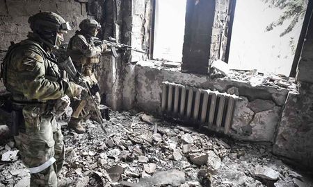 Rusia anunció una rendición masiva de soldados ucranianos en Mariupol aunque Kiev no lo confirmó. Rusia anunció una rendición masiva de soldados ucranianos en Mariupol aunque Kiev no lo confirmó.
