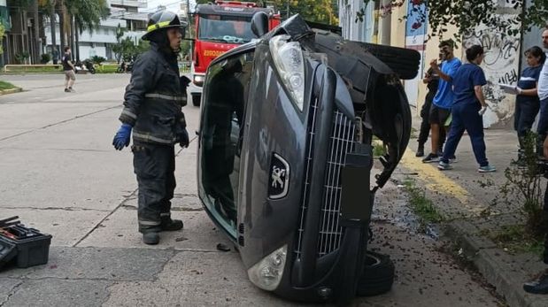 El accidente se produjo en calle Belgrano, a metros de Suipacha, a metros de la terminal de colectivos de Santa Fe.