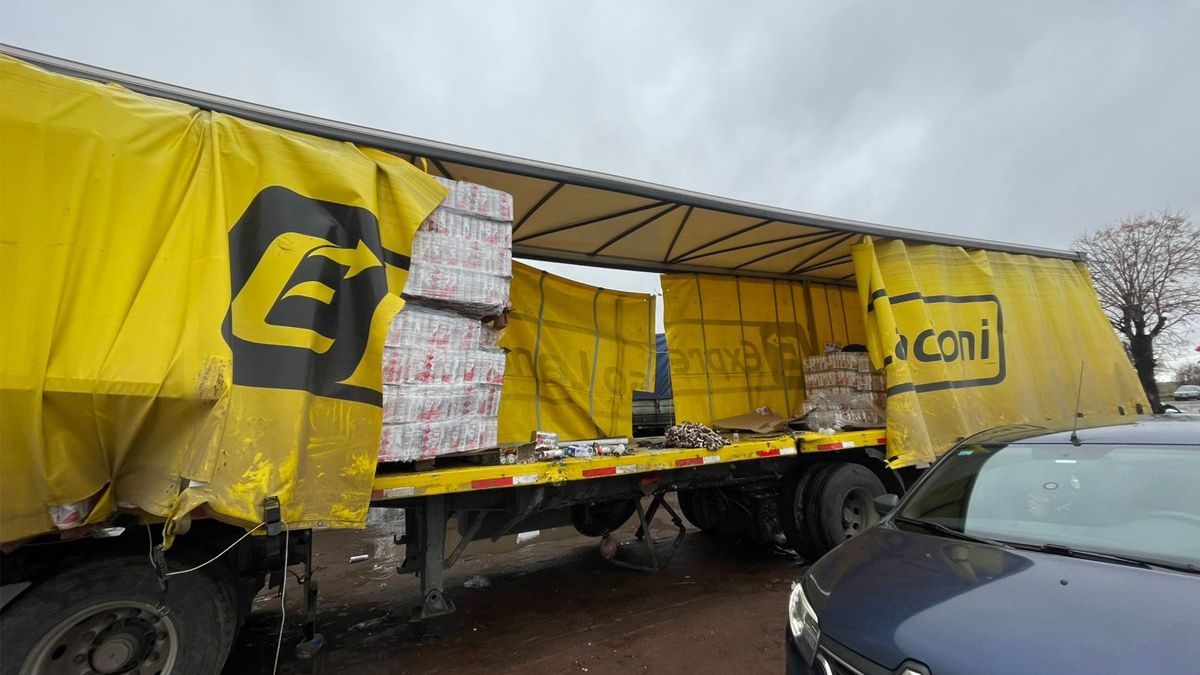 El choque se dio cuando el conductor salía de un parador ubicado en la ruta 11