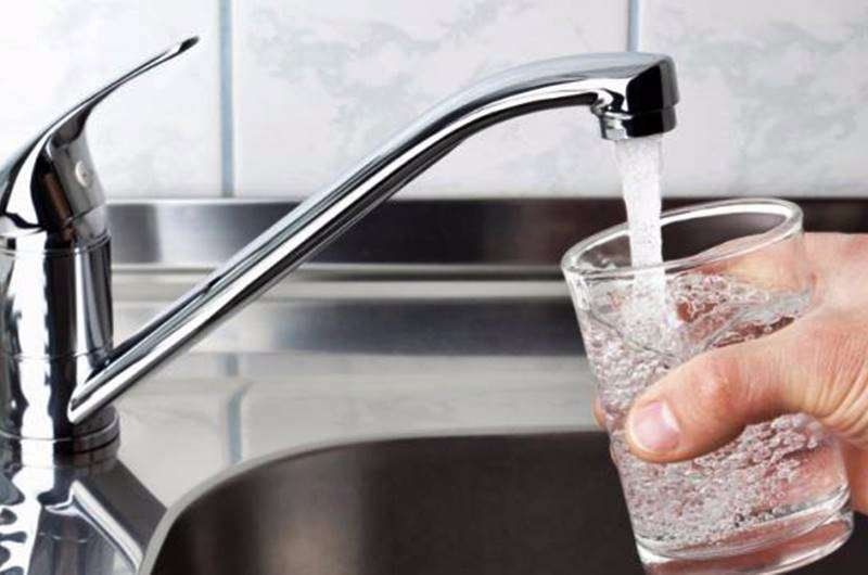 Aguas Santafesinas realiza un corte total de agua este domingo en Santa Fe para avanzar con obras clave dentro del Plan Verano 2025/26.