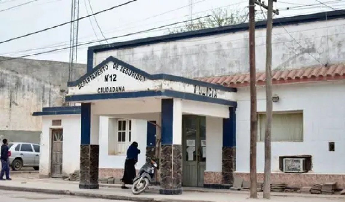 Un audaz ladrón utilizó un ingenioso truco para despojar a una anciana de los ahorros de toda su vida