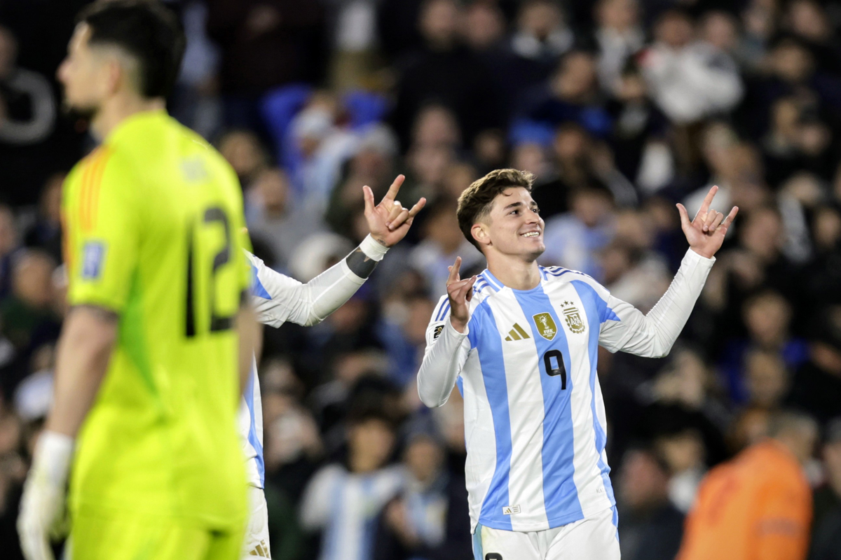 Julián Álvarez, tras su primer gol en el Monumental con la Selección Argentina: "Muy...". Julián Álvarez, tras su primer gol en el Monumental con la Selección Argentina: "Muy...".