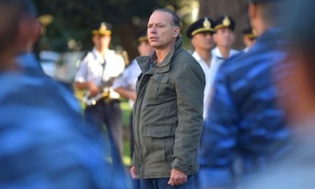 El ministro de Seguridad de Buenos Aires, Sergio Berni, anunció la desafectación de 400 efectivos policiales. El ministro de Seguridad de Buenos Aires, Sergio Berni, anunció la desafectación de 400 efectivos policiales.