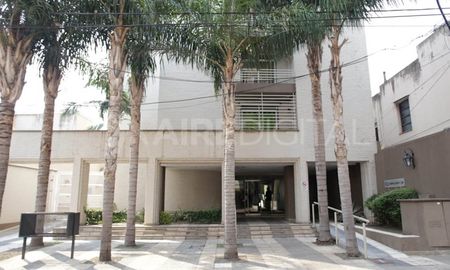 un pintor robo en su primer dia de trabajo, lo filmaron y termino detenido un pintor robo en su primer dia de trabajo, lo filmaron y termino detenido