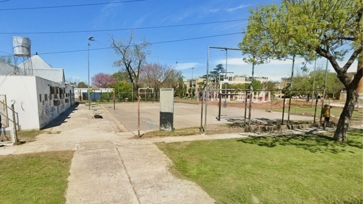 El joven resultó herido de arma blanca tras jugar un fútbol 5 en Rosario.
