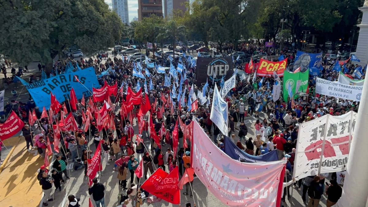 La movilización por San Cayetano en Santa Fe este año incluyó la presentación de un proyecto de Ley Provincial de Trabajadoras y Trabajadores de Comedores Comunitarios.