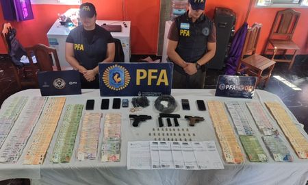 En el caso intervino personal de la Policía Federal que hizo 17 allanamientos y detuvo a nueve personas. En el caso intervino personal de la Policía Federal que hizo 17 allanamientos y detuvo a nueve personas.