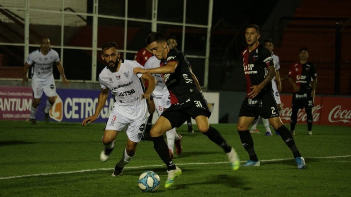 Colón derrotó 1-0 a Cipolletti y avanzó a 16avos. de la Copa Argentina