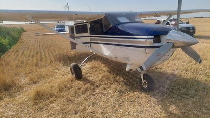 Investigan el hallazgo de una avioneta abandonada entre Ceres y San Cristóbal