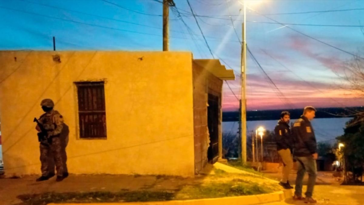 Allanamiento policial en Paraná por drogas.