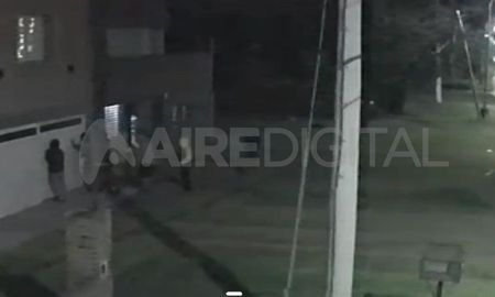Robo piraña: ocho delincuentes intentaron entrar a una casa Robo piraña: ocho delincuentes intentaron entrar a una casa