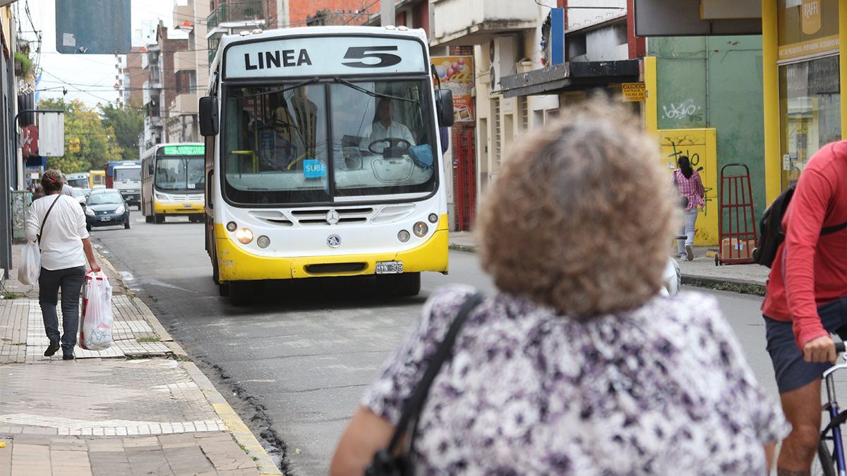 Rige el paro de colectivos este miércoles en Santa Fe
