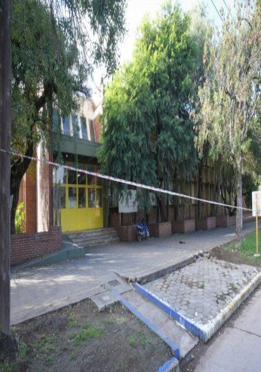 Escuela Mariano Moreno de San Cristóbal, días después del ataque que se cobró la vida de Ian Cabrera. Escuela Mariano Moreno de San Cristóbal, días después del ataque que se cobró la vida de Ian Cabrera.