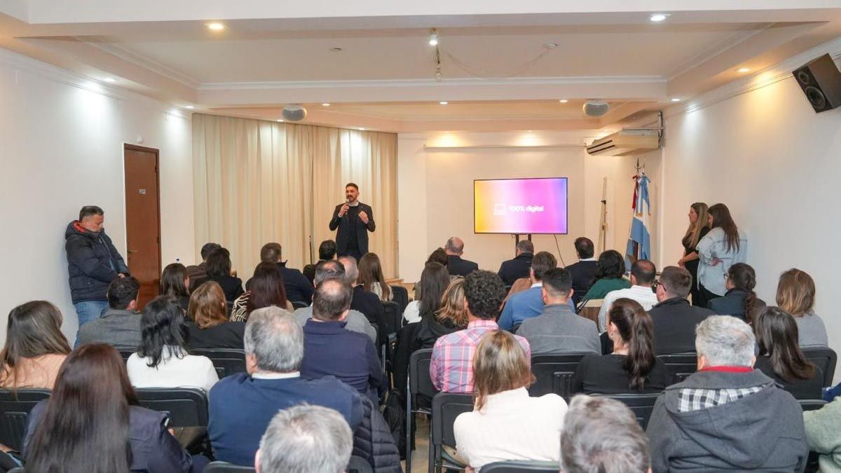 El Gobierno de la Provincia de Santa Fe presentó este lunes en la sede de la Unión Industrial de Santa Fe la Licencia Ambiental Digital