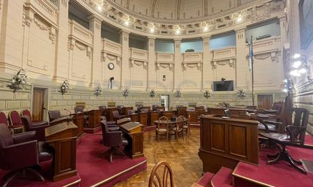 Empieza una semana clave en materia de definiciones respecto al reglamento y al funcionamiento de la convención encargada de la reforma constitucional de Santa Fe. Empieza una semana clave en materia de definiciones respecto al reglamento y al funcionamiento de la convención encargada de la reforma constitucional de Santa Fe.