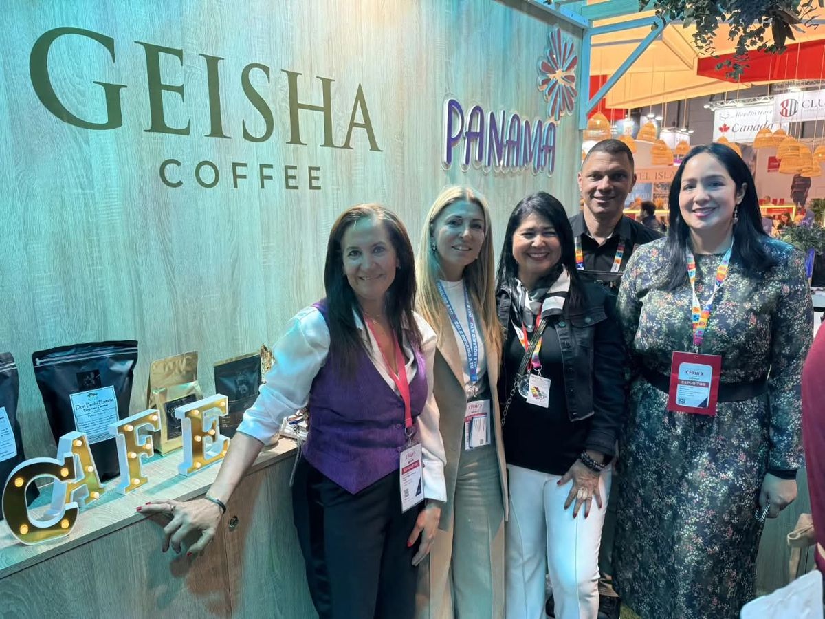 La secretaria de Turismo de Santa Fe, Marcela Aeberhard, durante la Feria Internacional de Turismo en Madrid. La secretaria de Turismo de Santa Fe, Marcela Aeberhard, durante la Feria Internacional de Turismo en Madrid.