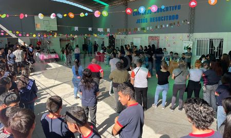 Correspondiente a la Materia, Orientación con Contextos Laborales, alumnos de la escuela Jesús Resucitado de Alto Verde, realizaron una jornada de emprendedores. Correspondiente a la Materia, Orientación con Contextos Laborales, alumnos de la escuela Jesús Resucitado de Alto Verde, realizaron una jornada de emprendedores.