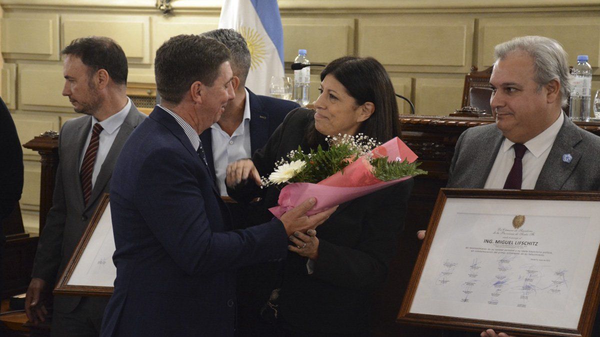 Homenaje a Miguel Lifschitz en la Cámara de Senadores de Santa Fe. 