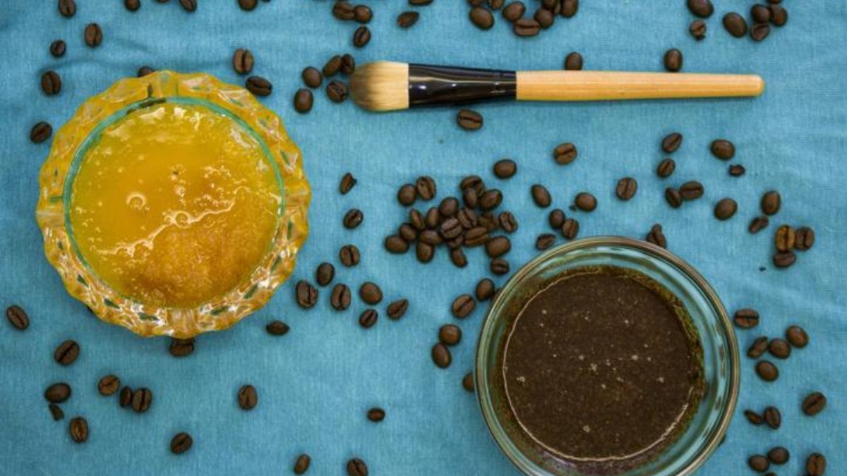 La mascarilla coreana a base de café y miel ganó popularidad en las redes sociales por sus propiedades estéticas.