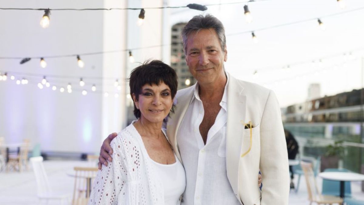 El esposo de Mónica Gutiérrez apareció desnudo al aire de Telefe.