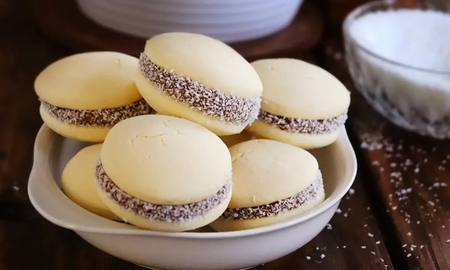 Alfajores de maicena: una delicia bien argenta. Alfajores de maicena: una delicia bien argenta.