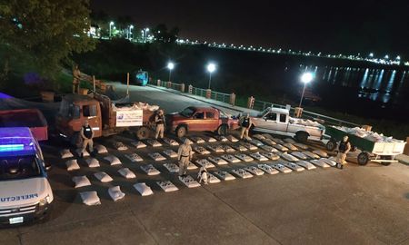 Desarticularon en Formosa una maniobra de contrabando de más de 15 toneladas de soja y maíz Desarticularon en Formosa una maniobra de contrabando de más de 15 toneladas de soja y maíz
