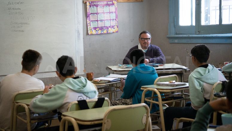 Asistencia perfecta: cobran el incentivo de abril los docentes, directivos y secretarios
