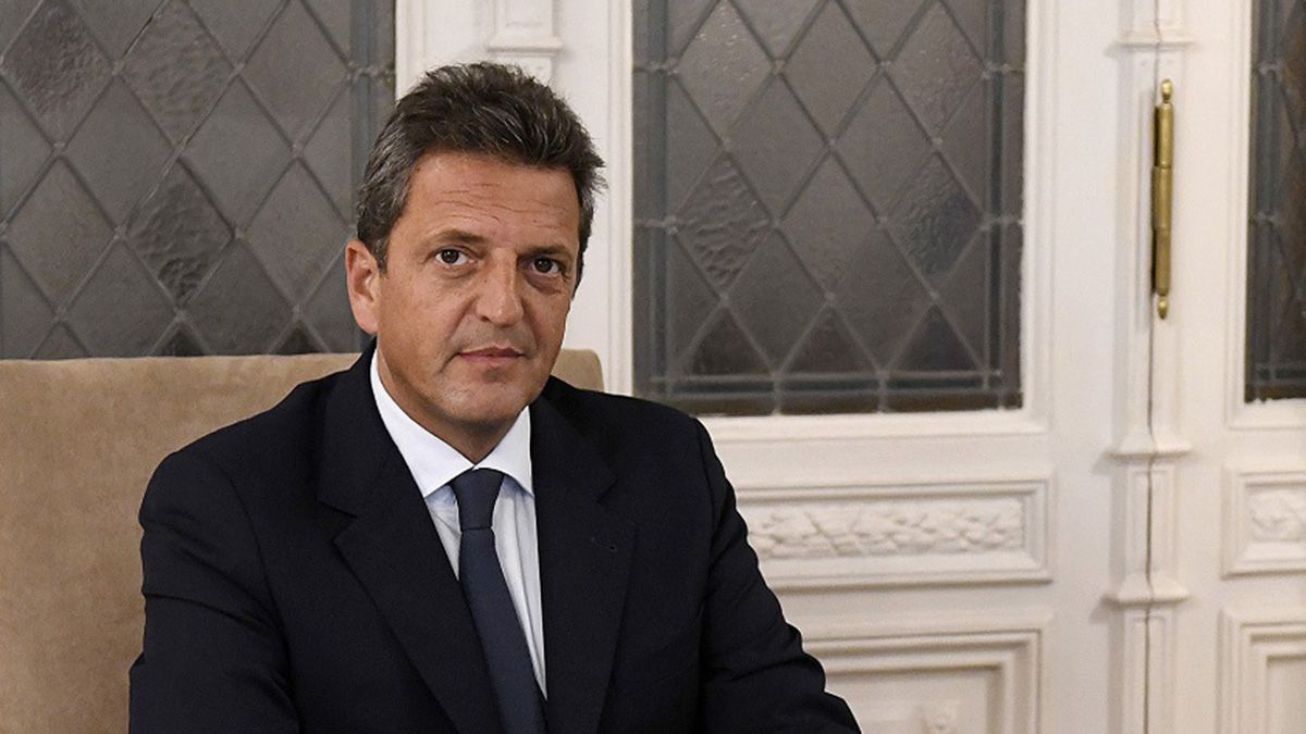 Massa asumirá como superministro de la economía argentina.