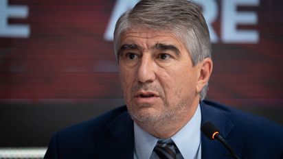 El ministro Fabián Bastia fue atacado y amenazado a metros de Casa de Gobierno